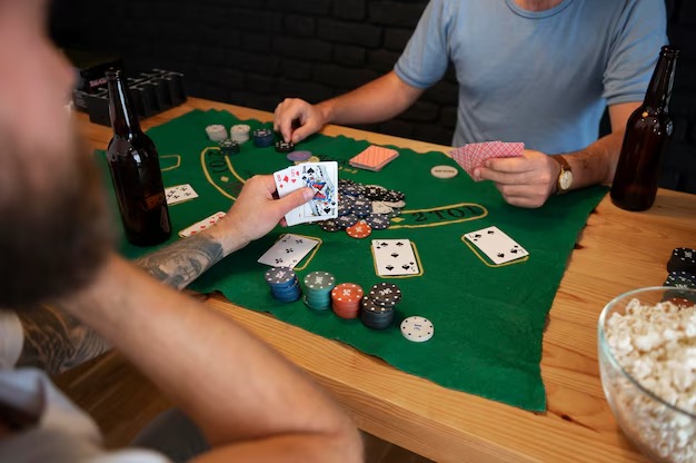 Fortune Mouse live dealer interface showing Andar Bahar game with dealer and betting options